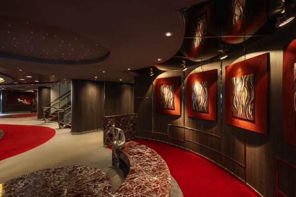 MSC Cruises MSC Divina Galleria D'Art - Credit - MSC Rights - Ivan Sarfatti 1.jpg